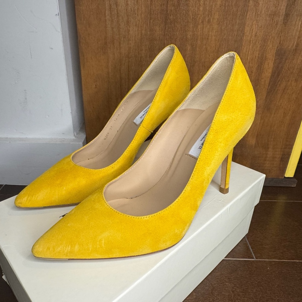 LK Bennett Suede Heels - Picture 3 of 7